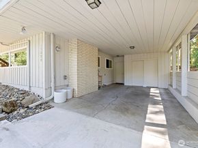 13828 183rd Avenue SE, Renton WA 98059