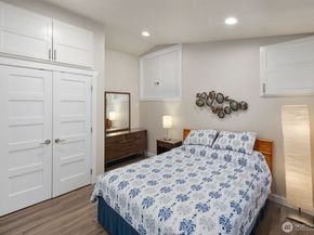 11236 108th Ave Ne, Kirkland WA 98033