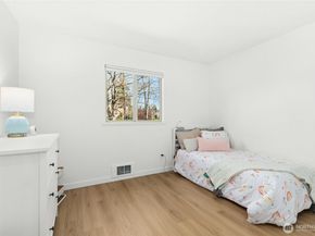 447 7th Avenue, Kirkland WA 98033
