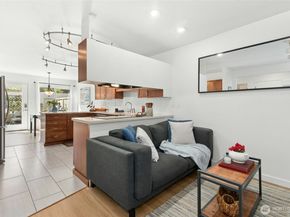 447 7th Avenue, Kirkland WA 98033