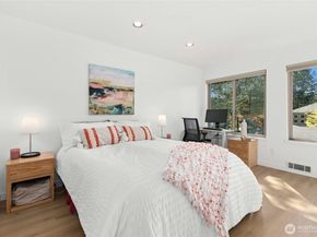447 7th Avenue, Kirkland WA 98033