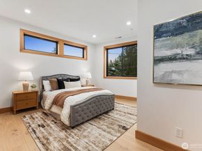 1207 145th Avenue SE, Bellevue WA 98007