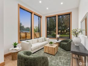 1207 145th Avenue SE, Bellevue WA 98007