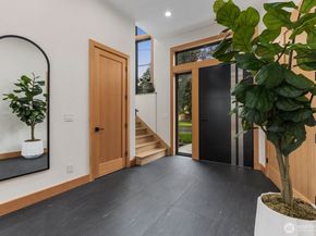 1207 145th Avenue SE, Bellevue WA 98007