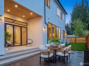 1207 145th Avenue SE, Bellevue WA 98007