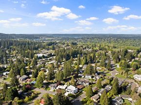 1207 145th Avenue SE, Bellevue WA 98007