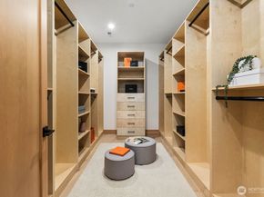 1207 145th Avenue SE, Bellevue WA 98007