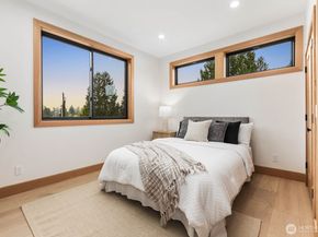 1207 145th Avenue SE, Bellevue WA 98007