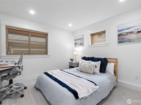 2708 1st Avenue W, Seattle WA 98119
