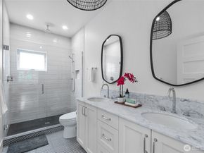 2708 1st Avenue W, Seattle WA 98119
