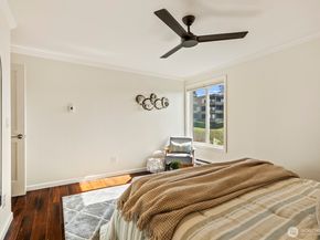 733 Lake Street S 301, Kirkland WA 98033