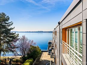 733 Lake Street S 301, Kirkland WA 98033