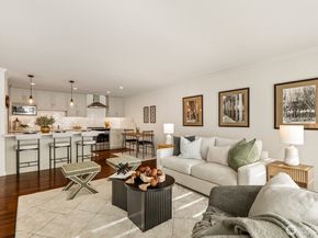 733 Lake Street S 301, Kirkland WA 98033