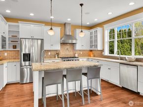 818 24th Avenue A, Seattle WA 98122