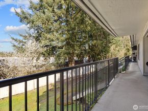 11615 127th Lane NE A1, Kirkland WA 98034