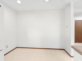 11615 127th Lane NE A1, Kirkland WA 98034