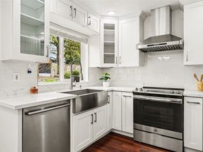4002 NE 7th Court, Renton WA 98056
