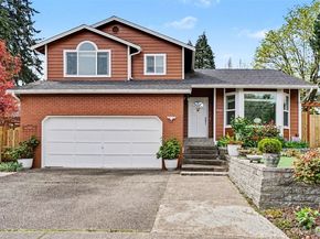 4002 NE 7th Court, Renton WA 98056
