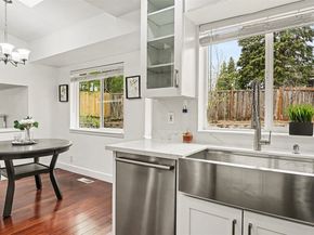 4002 NE 7th Court, Renton WA 98056