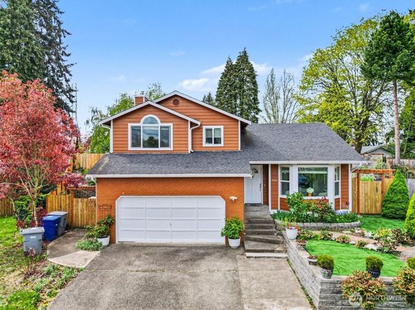4002 NE 7th Court, Renton WA 98056