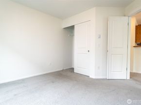 4050 S 212th Court B, SeaTac WA 98198