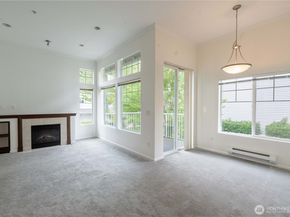 4050 S 212th Court B, SeaTac WA 98198