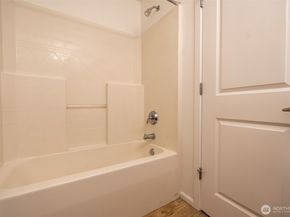 4050 S 212th Court B, SeaTac WA 98198
