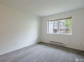 4050 S 212th Court B, SeaTac WA 98198