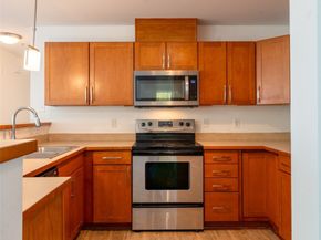 4050 S 212th Court B, SeaTac WA 98198