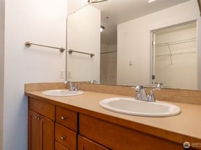 4050 S 212th Court B, SeaTac WA 98198