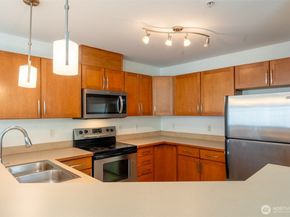 4050 S 212th Court B, SeaTac WA 98198