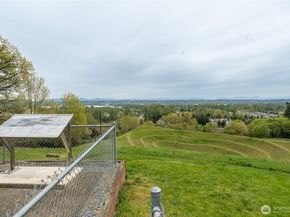 4050 S 212th Court B, SeaTac WA 98198