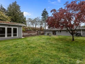 16142 Midvale Avenue N, Shoreline WA 98133