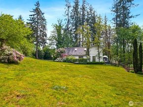 15715 249 Avenue SE, Issaquah WA 98027