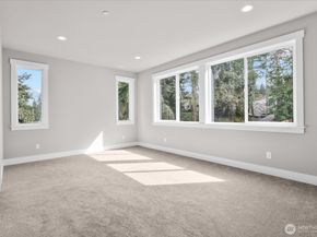 3502 Alaska Rd, Brier WA 98036