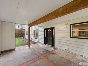 24227 100th Avenue SE, Kent WA 98030