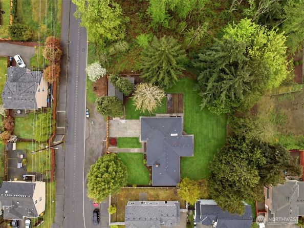 24227 100th Avenue SE, Kent WA 98030