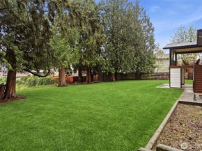 24227 100th Avenue SE, Kent WA 98030