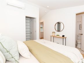 1530 25th Ave B, Seattle WA 98122