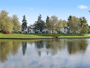 5701 S 234th Street 29, Kent WA 98032
