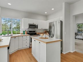 5701 S 234th Street 29, Kent WA 98032