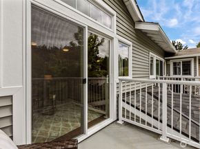 22022 42nd Avenue S 202, Kent WA 98032