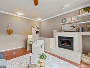 22022 42nd Avenue S 202, Kent WA 98032