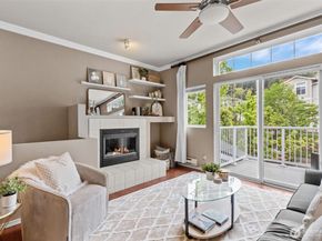 22022 42nd Avenue S 202, Kent WA 98032