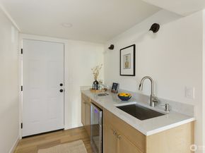 3430 39th Avenue W, Seattle WA 98199