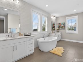 3348 218th Street SE, Bothell WA 98021