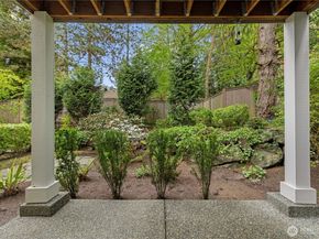 14590 36th Avenue NE, Lake Forest Park WA 98155