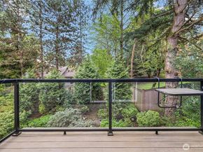 14590 36th Avenue NE, Lake Forest Park WA 98155