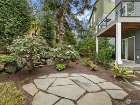 14590 36th Avenue NE, Lake Forest Park WA 98155