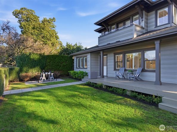 1204 6th Street W, Kirkland WA 98033